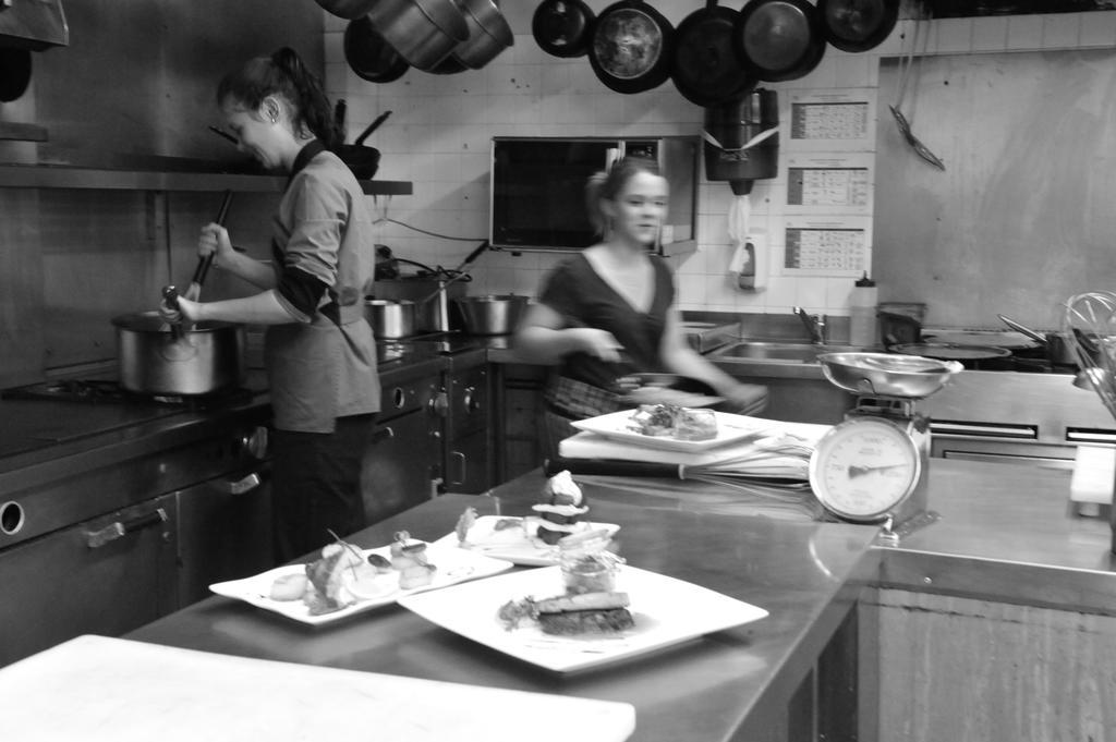 Logis Hotel Le Prieure Saint-Marcel  Eksteriør billede